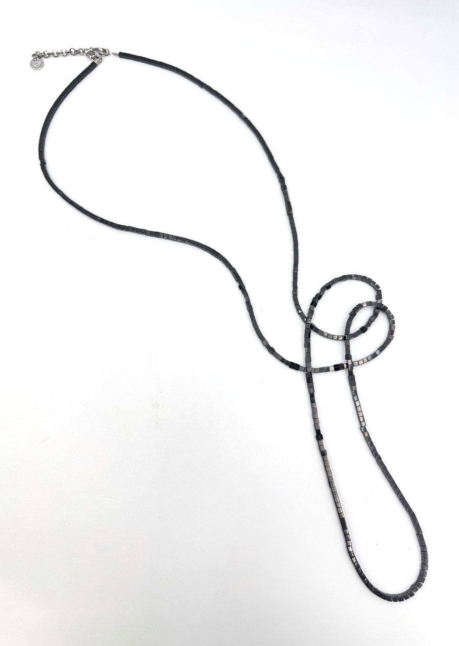 A733